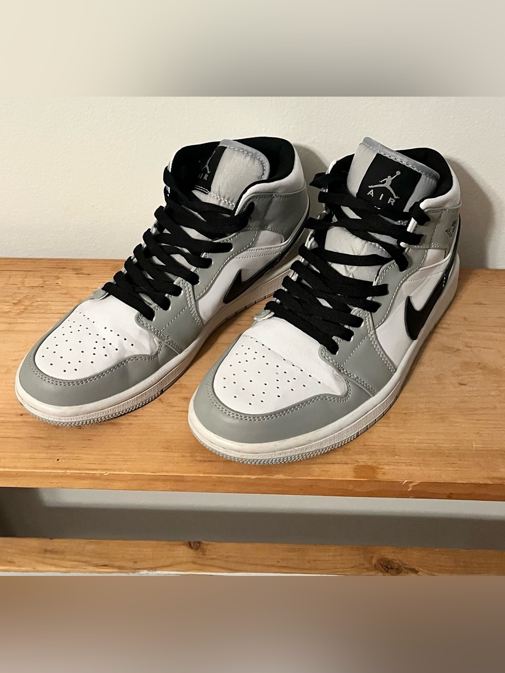 Jordan Retro High-Top Sneakers — White, Gray & Black